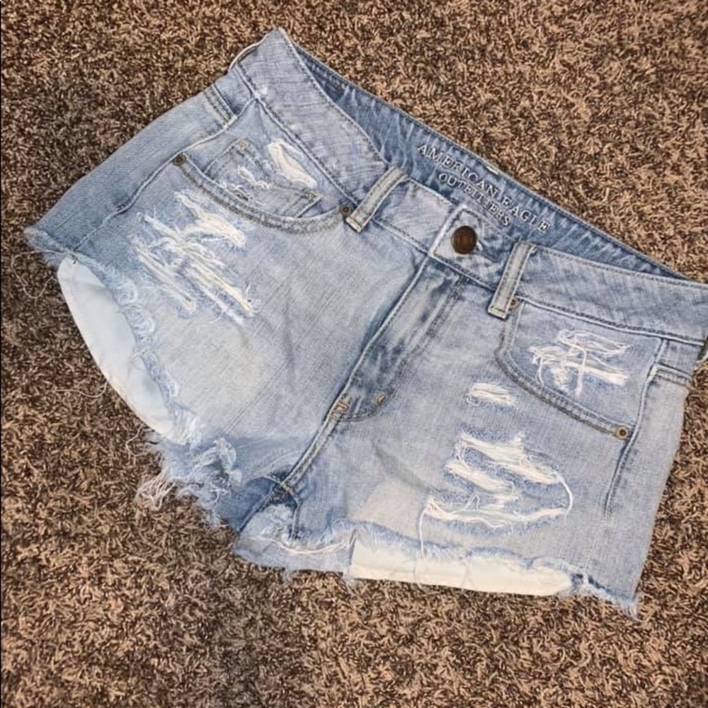 AE shorts